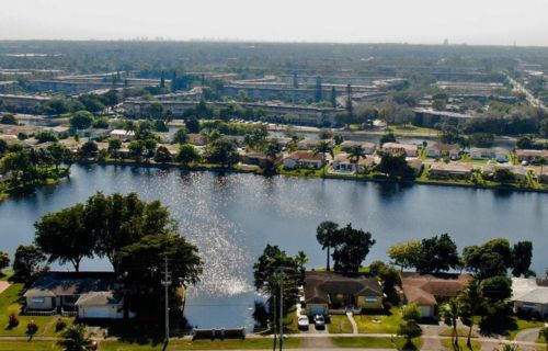 Lauderdale Lakes, Florida